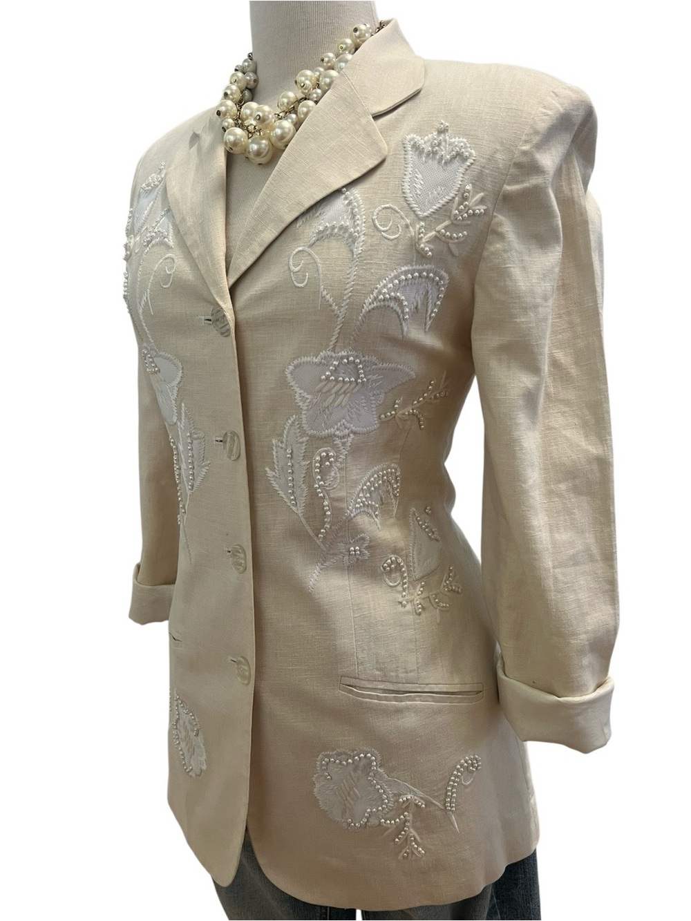 APART- 80’s VINTAGE Women's Cream Embroidered Blazer 🧥 Rare find